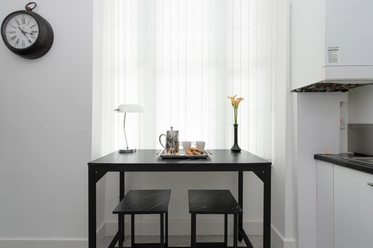 Tower Bridge Exclusive Two Bedroom Apartment London Exterior foto